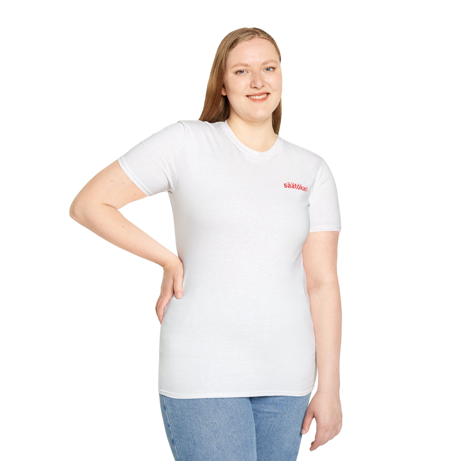 Minimalistinen Unisex Softstyle T-paita – 'säätökari'-printillä
Ajaton tyyli | Pehmeä puuvilla | Lahjaksi tai arkeen